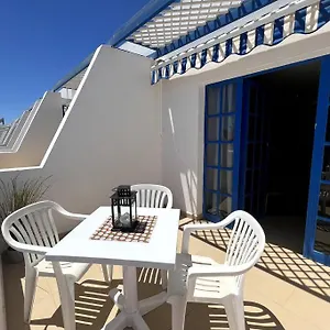 https://casa-iris-central-apartment-with-panoramic-views.in-canary-islands.com